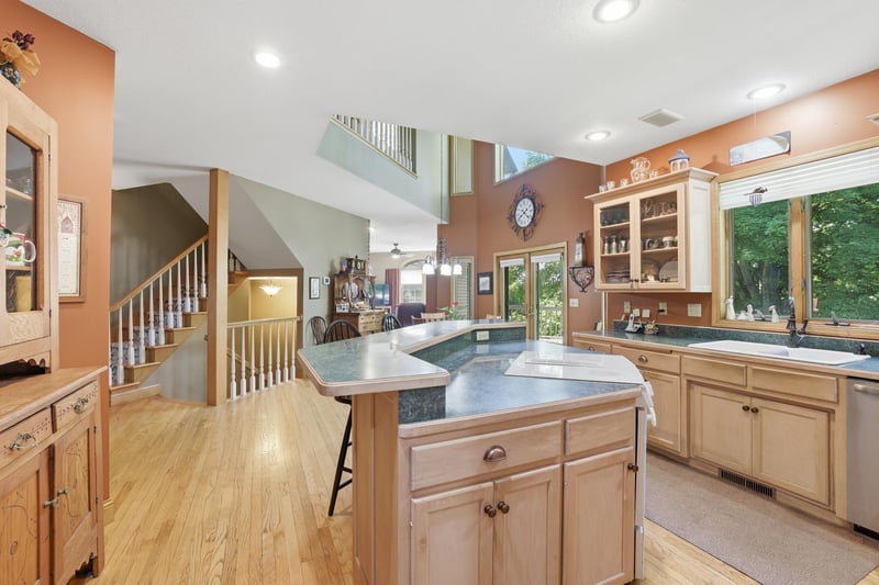 25507 208th Ln, Belle Plaine, MN 56011
