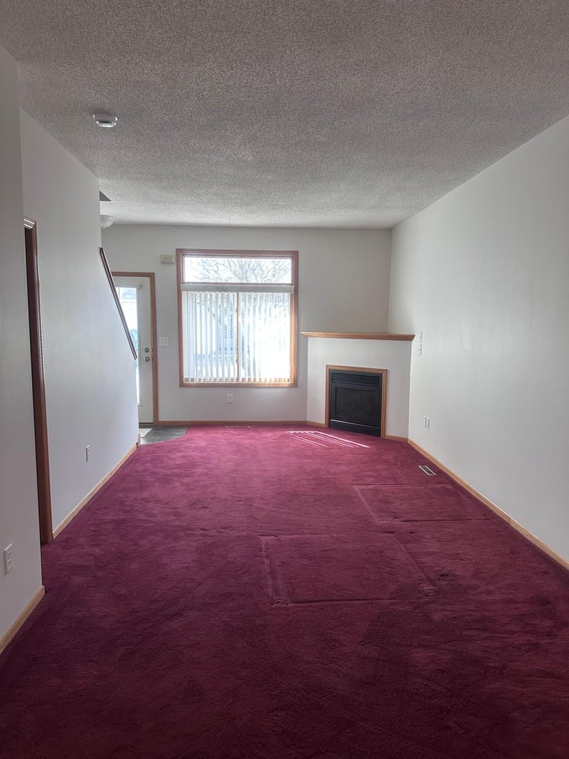 516 Roundhouse St, Shakopee, MN 55379