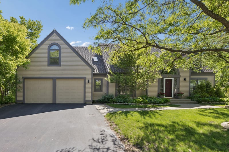 6565 Cherokee Trl W, Eden Prairie, MN 55344