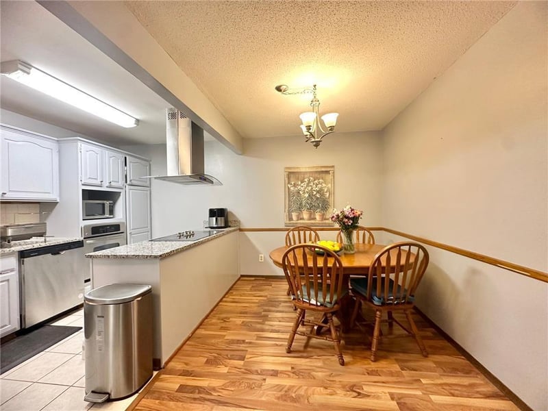 4120 Parklawn Ave #134, Edina, MN 55435