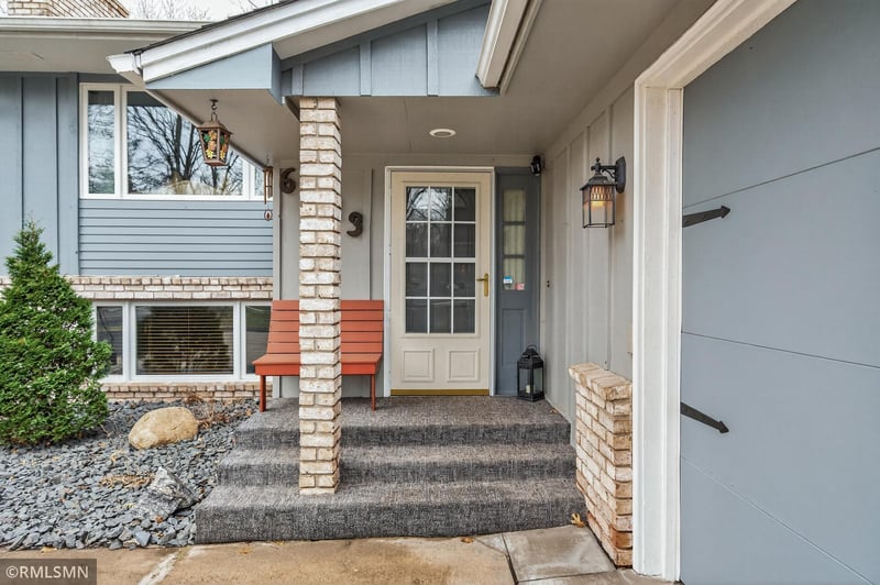 6323 Red Maple Ln, Lino Lakes, MN 55014