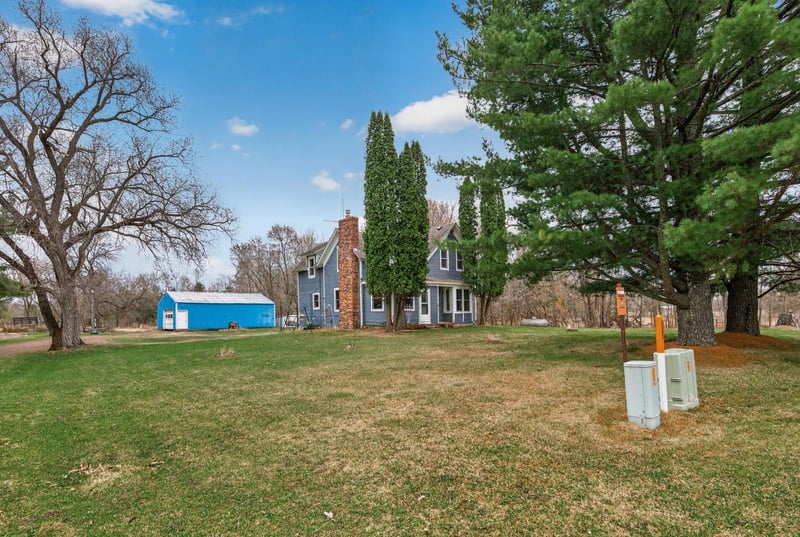 45025 Cedarcrest Trl, Harris, MN 55032