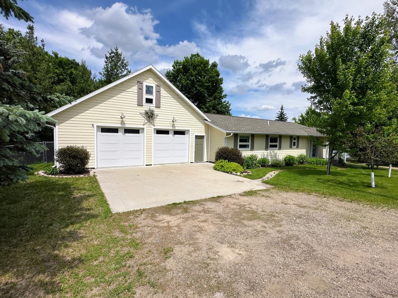 38834 Railroad Dr, Richville, MN 56576