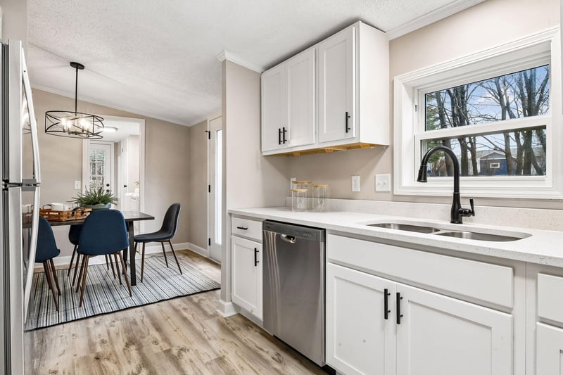 4056 Eaken Ave SE, Delano, MN 55328