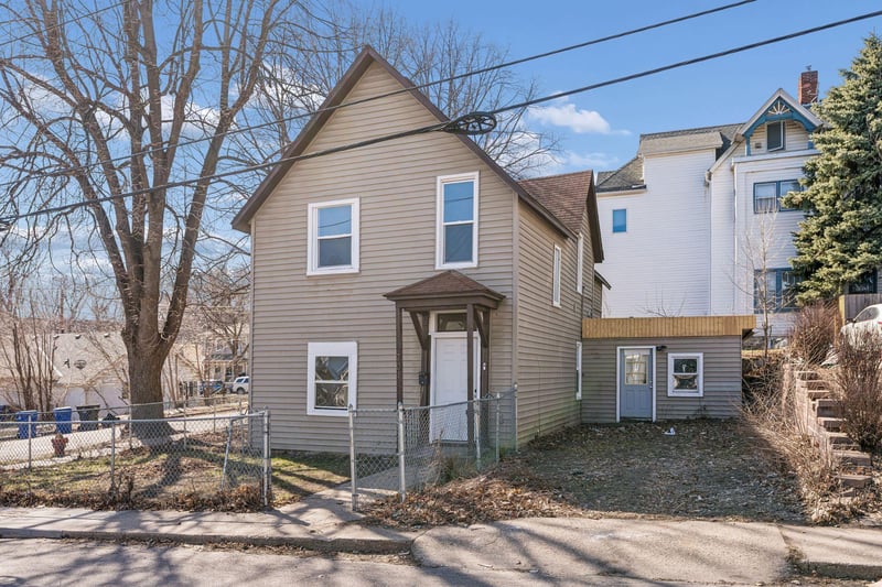 701 Desoto St, Saint Paul, MN 55130