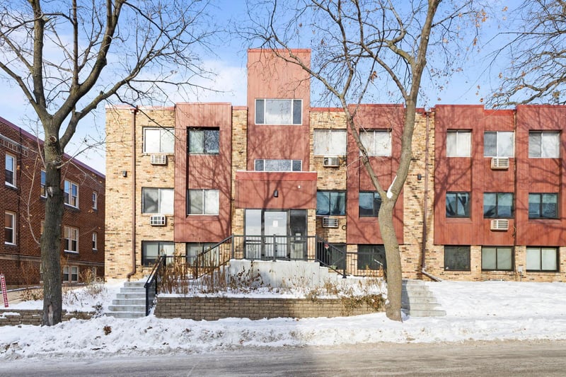 520 Ridgewood Ave #4, Minneapolis, MN 55403