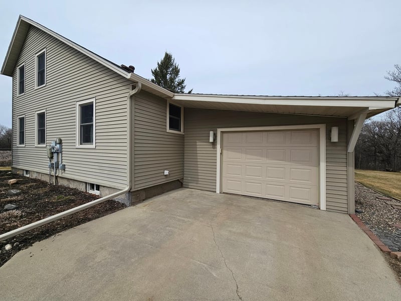 101 Harris St, Kent, MN 56553