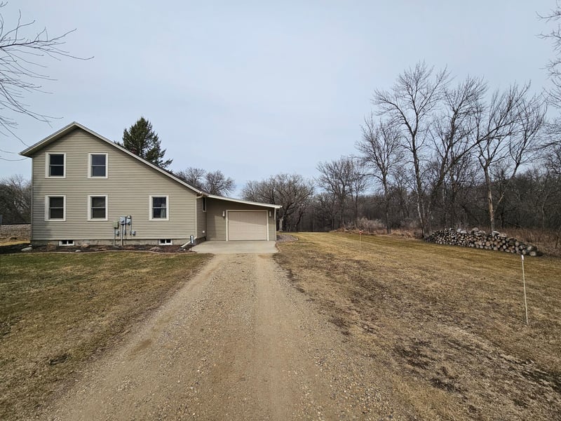 101 Harris St, Kent, MN 56553