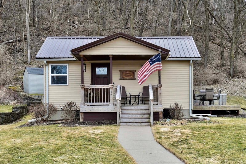 116 N Money Creek St, Rushford, MN 55971
