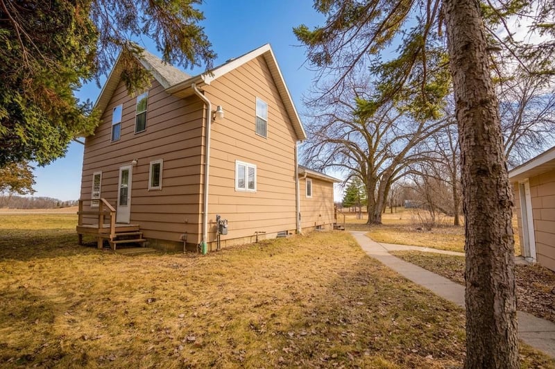 6159 132nd Ave NE, Spicer, MN 56288
