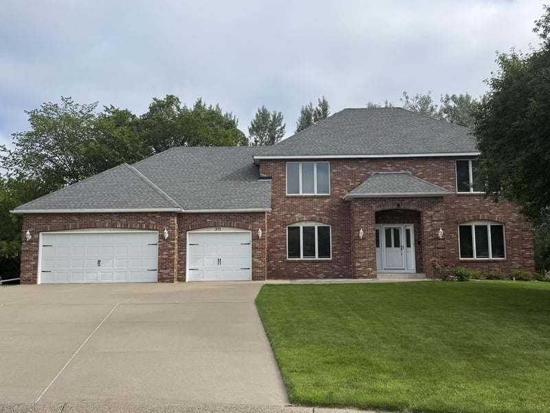 331 Ascot Ct, New Brighton, MN 55112
