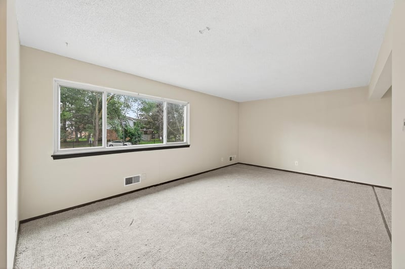 6618 Camden Dr, Brooklyn Center, MN 55430