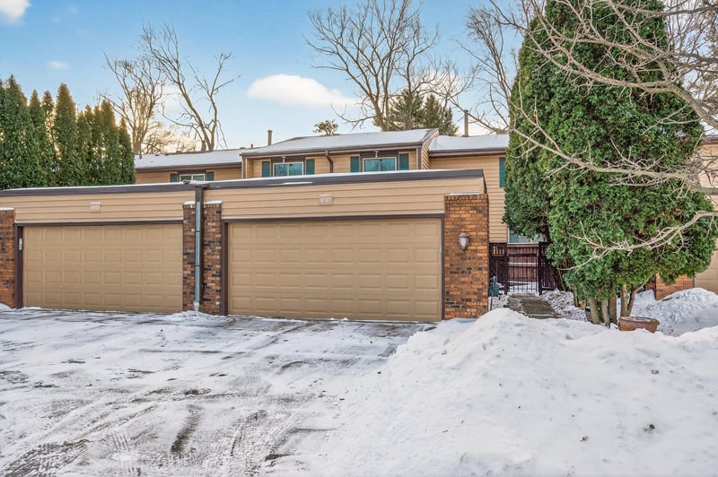 4757 Spring Cir, Minnetonka, MN 55345