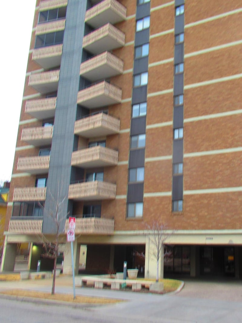 410 Groveland Ave #204, Minneapolis, MN 55403
