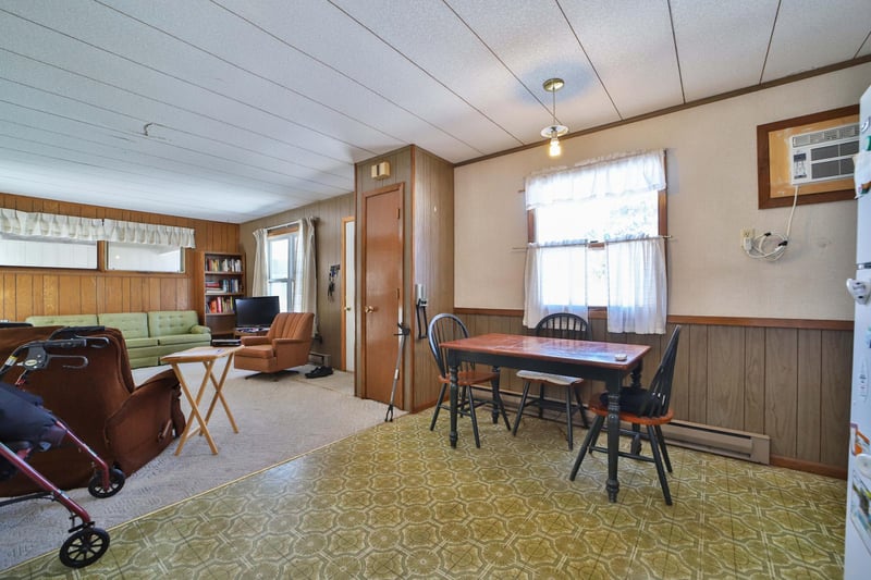 109 Velkommen St NE, Staples, MN 56479