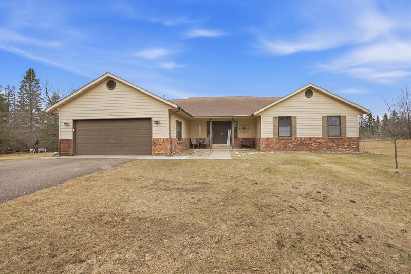 680 E Isle St, Isle, MN 56342