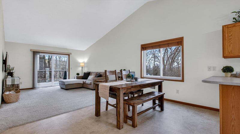 305 Arbor Hills Cir, Eau Claire, WI 54703