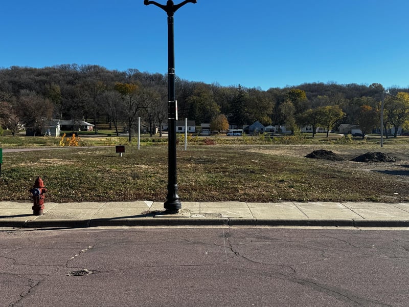 520 1st St, Jackson, MN 56143