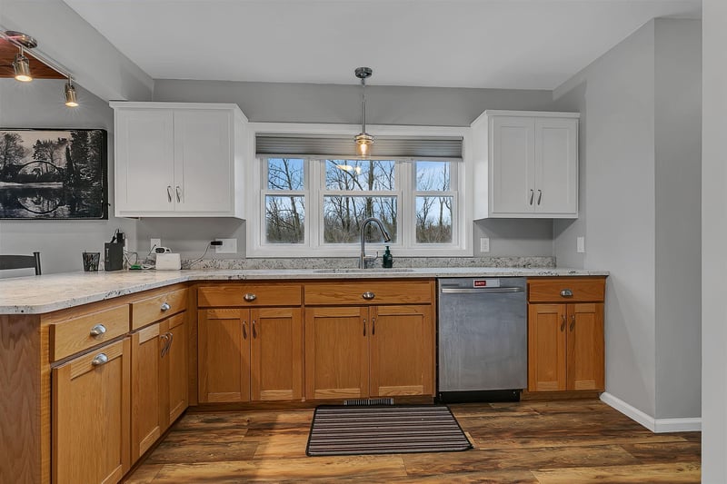 1195 395th St, Isle, MN 56342