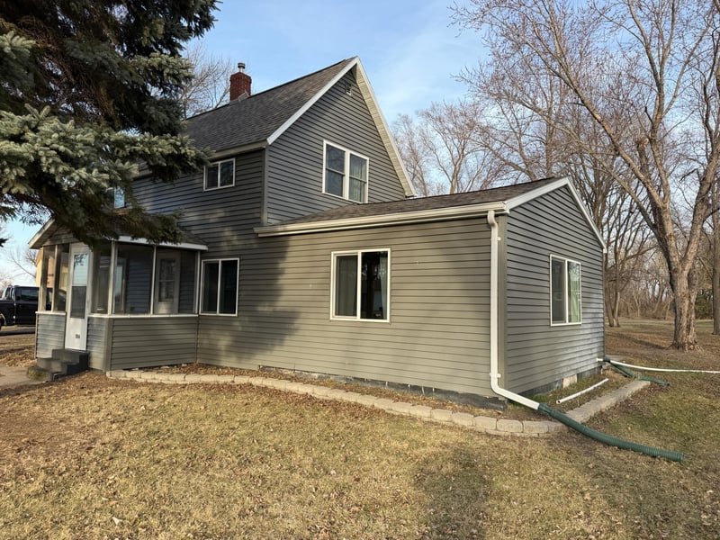1106 13th St N, Benson, MN 56215