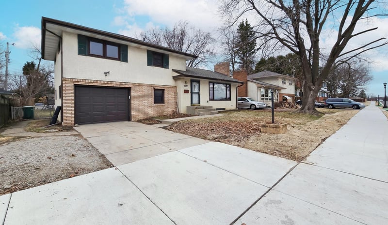 1479 Winthrop St, Saint Paul, MN 55119