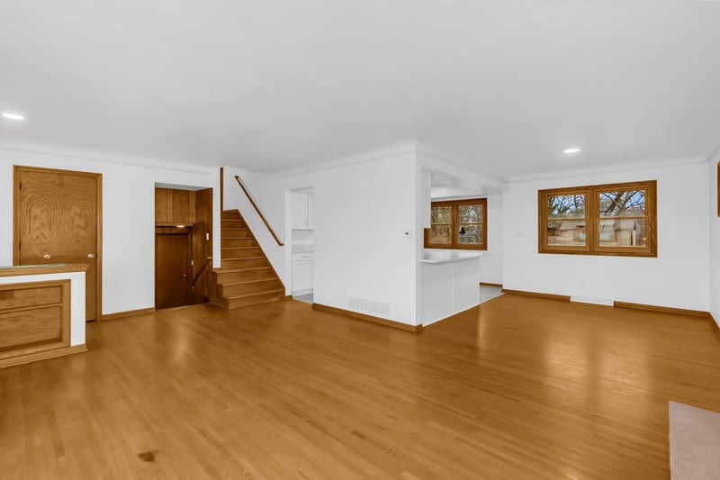 1479 Winthrop St, Saint Paul, MN 55119