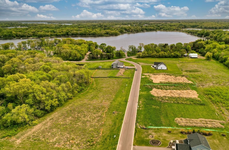 7537 255th St, Wyoming, MN 55092
