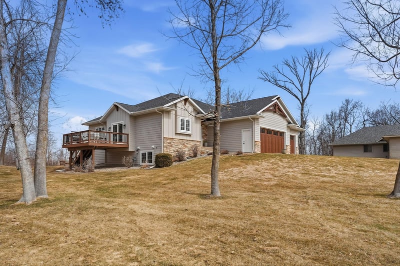 4355 Donway Dr NE, Alexandria, MN 56308