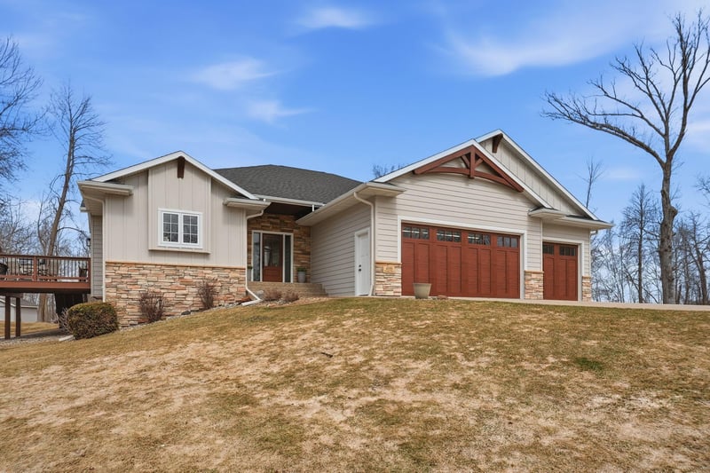 4355 Donway Dr NE, Alexandria, MN 56308