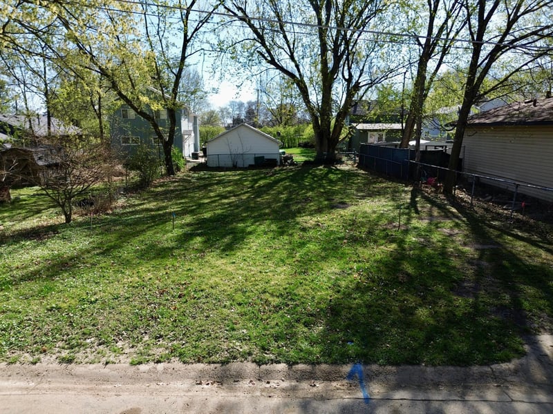 2914 Meadow Ln, Mound, MN 55364
