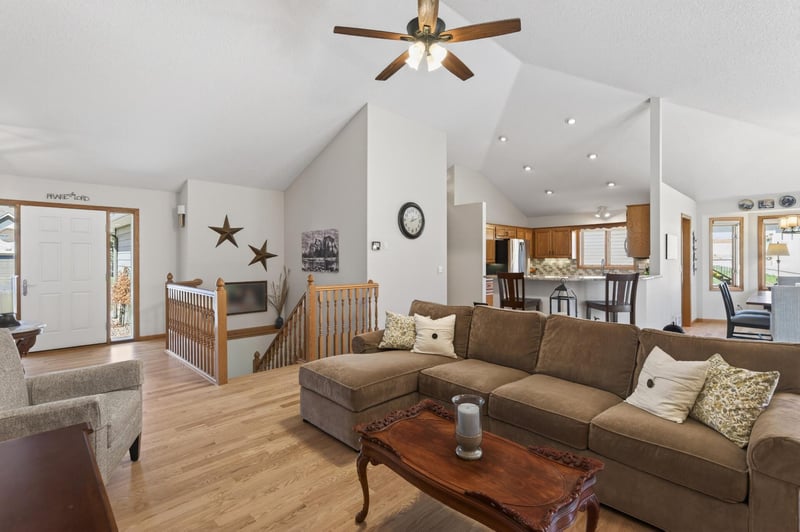 4290 Balsam Ln N, Plymouth, MN 55441