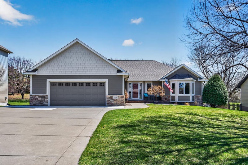 4290 Balsam Ln N, Plymouth, MN 55441