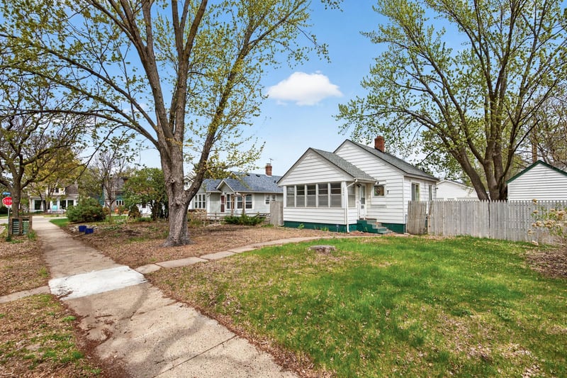 4346 Knox Ave N, Minneapolis, MN 55412