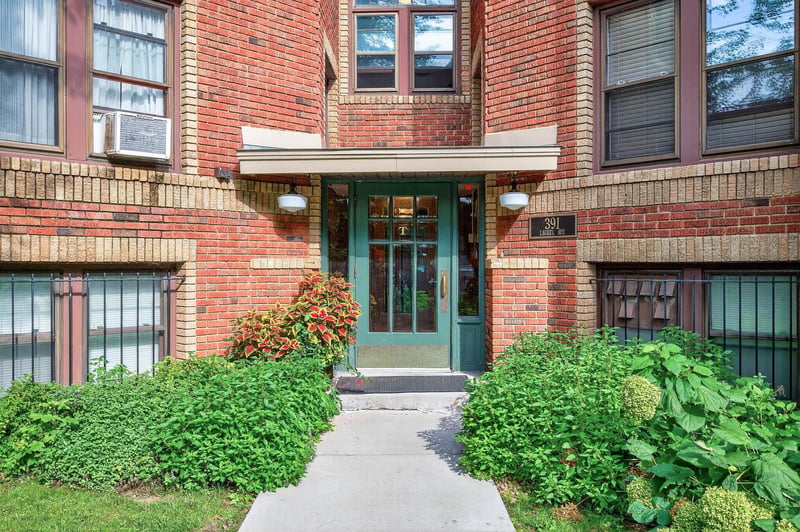 391 Laurel Ave #304, Saint Paul, MN 55102