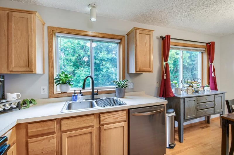 6946 91st St NE, Monticello, MN 55362