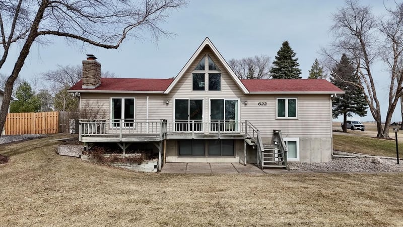 622 N Shore Dr, Battle Lake, MN 56515