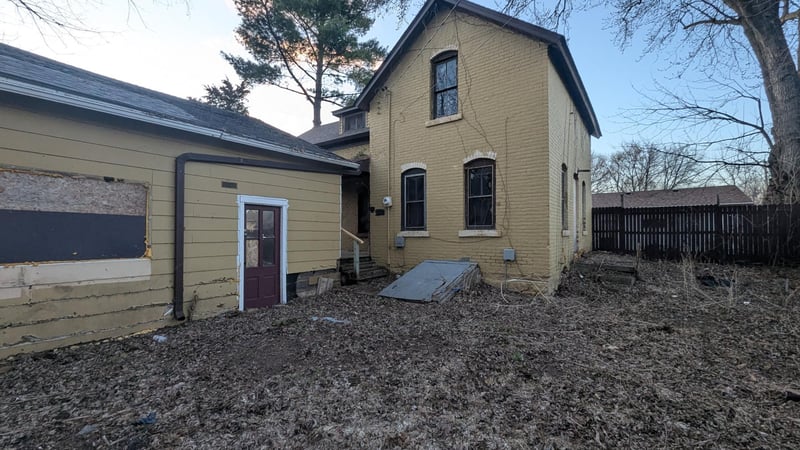 722 Range St, North Mankato, MN 56003