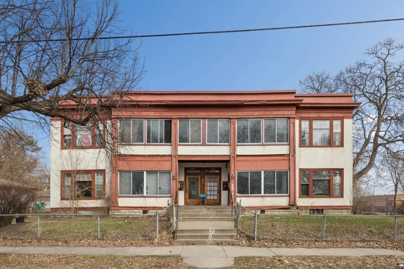 900 16th Ave N, Minneapolis, MN 55411