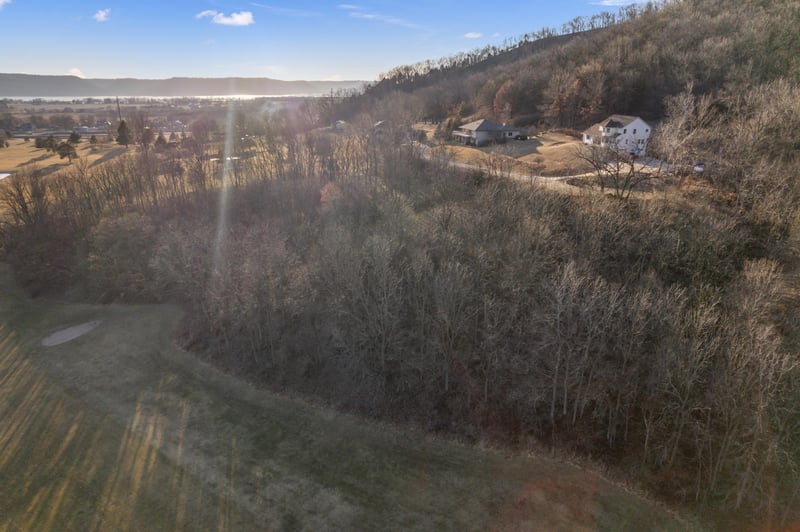xx Golf View Rd, Cochrane, WI 54622