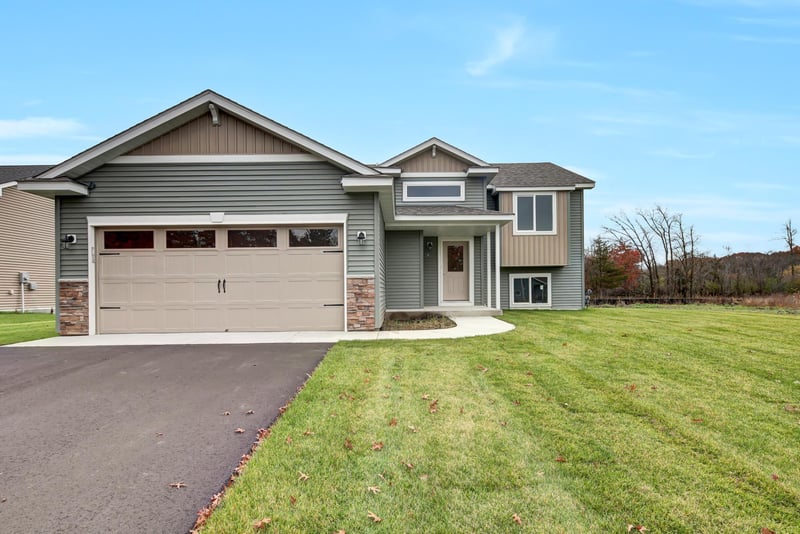 2865 11th Ave NE, Sauk Rapids, MN 56379