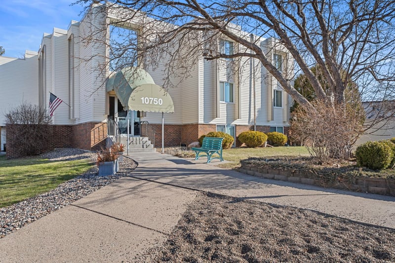 10750 Rockford Rd #313, Plymouth, MN 55442