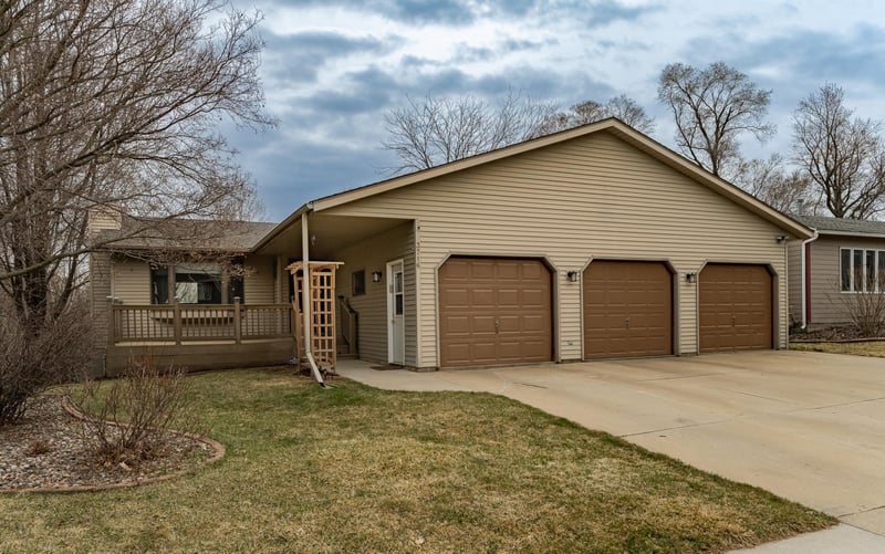 3716 9th Ave SW, Rochester, MN 55902