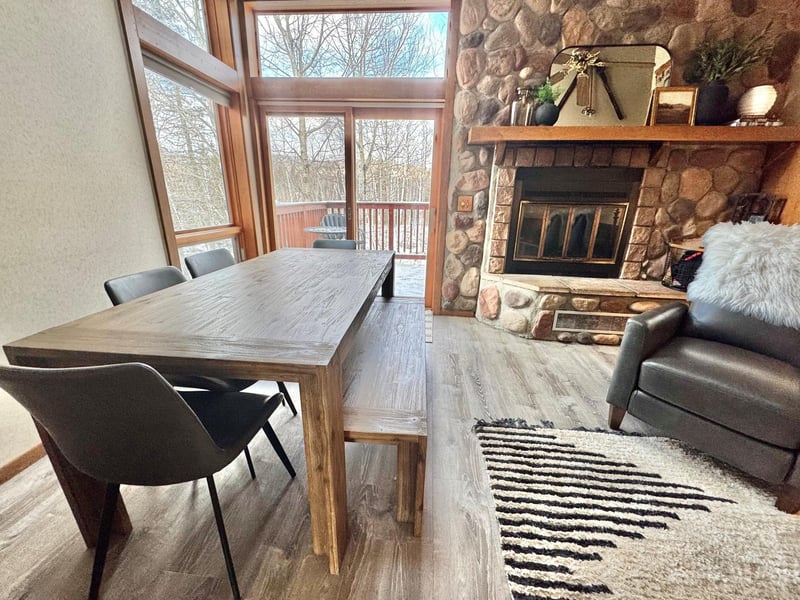511 Moose Mountain Dr, Tofte, MN 55615