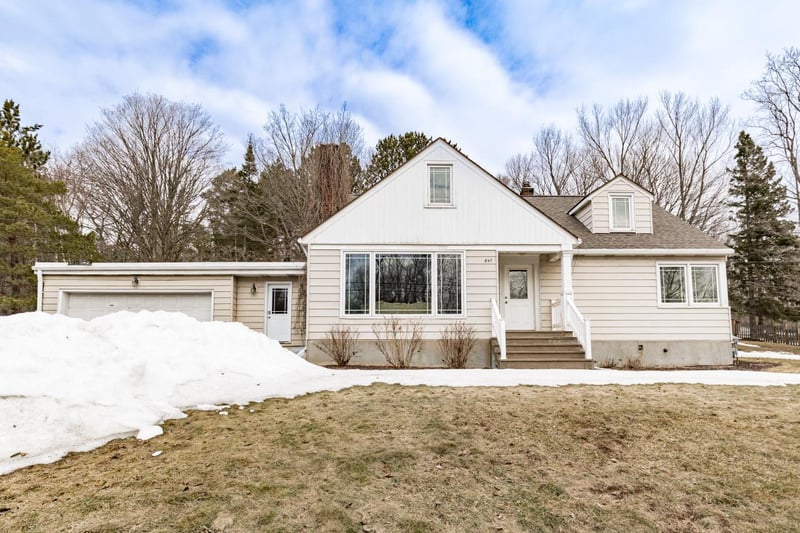 845 W Arrowhead Rd, Duluth, MN 55811