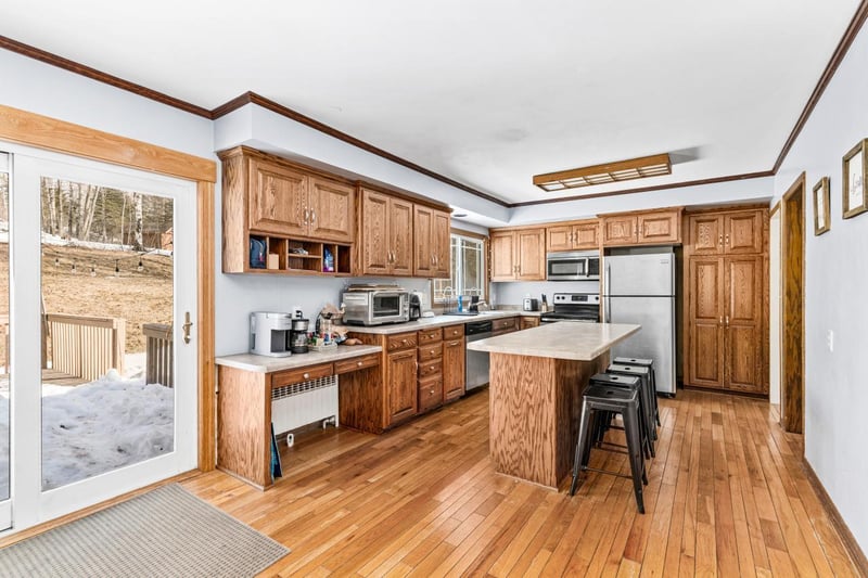 845 W Arrowhead Rd, Duluth, MN 55811
