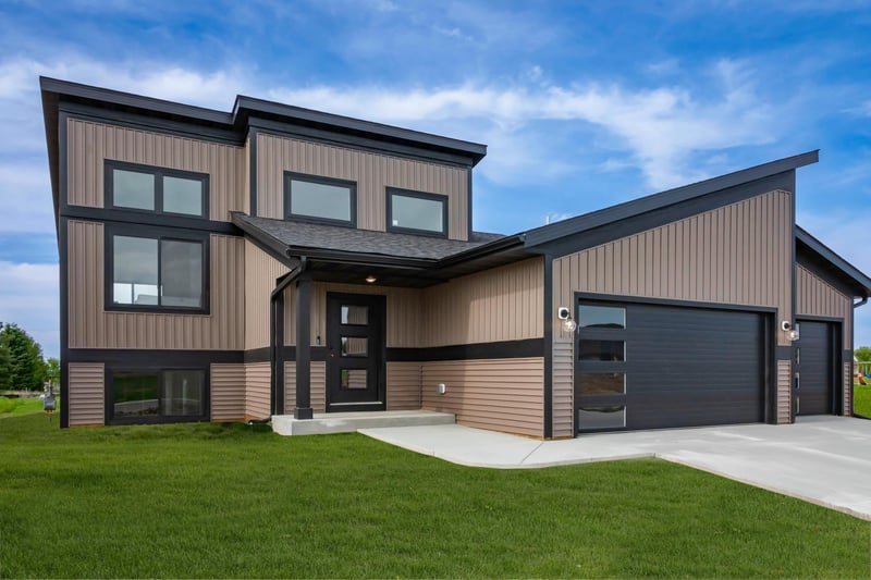 907 14th St NW, Kasson, MN 55944