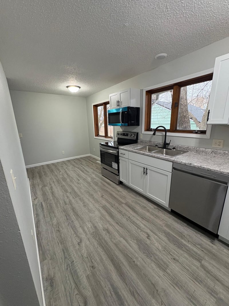 506 7th Ave NE, Brainerd, MN 56401