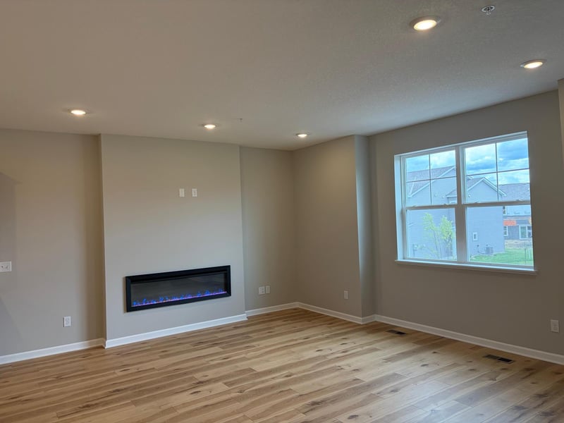 23164 Willow Dr, Rogers, MN 55374