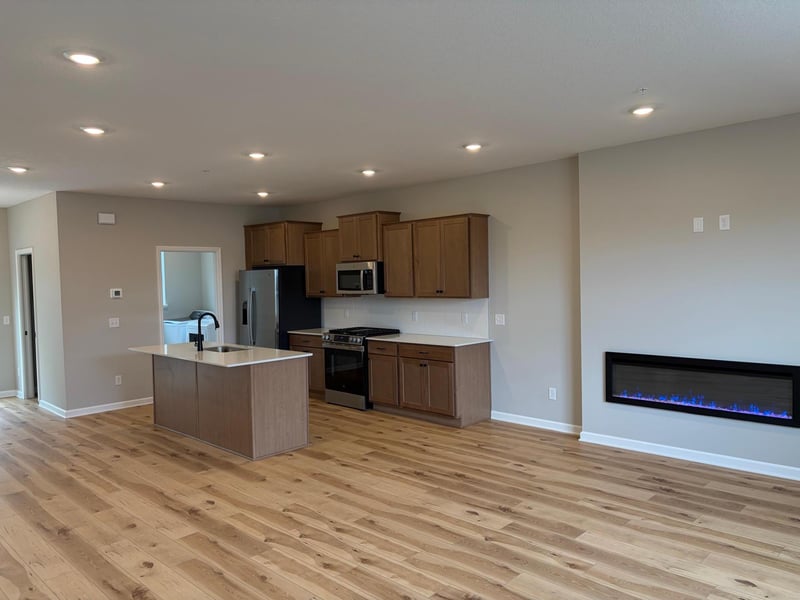 23164 Willow Dr, Rogers, MN 55374
