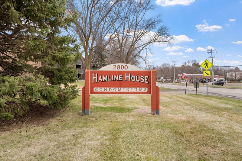 2800 Hamline Ave N #329, Roseville, MN 55113